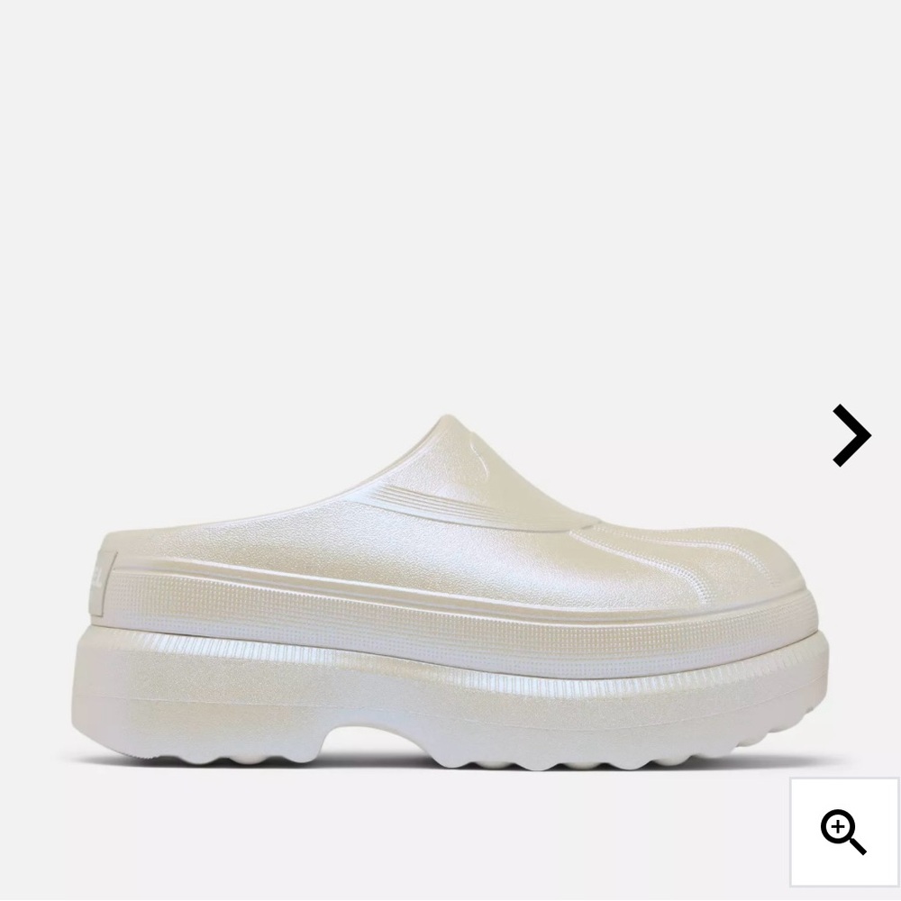 Sorel White Mules Comfortable and Stylish